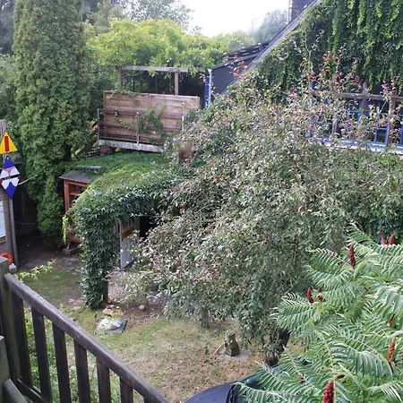 In Mit Garten Und Grill
